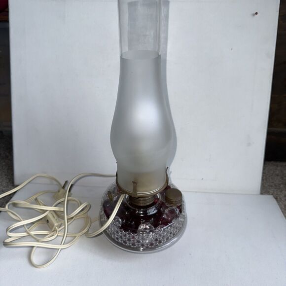 Antique Mid Century Glass Oil Lamp Converted Electric Frosted Chimney - Picture 13 of 16